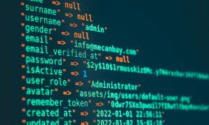 Zekerheid tot op de Laatste Byte: Het Belang van Professioneel Datadragers Vernietigen