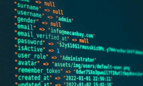 Zekerheid tot op de Laatste Byte: Het Belang van Professioneel Datadragers Vernietigen